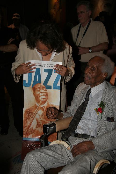 v20070425_HueyLong_is_103 129 